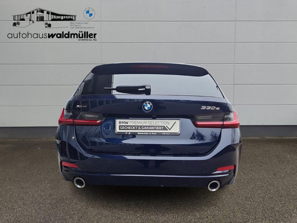 BMW 330 330e Touring xDrive