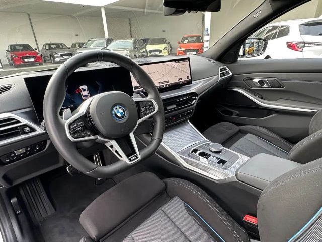 BMW 330 330e M-Sport Touring