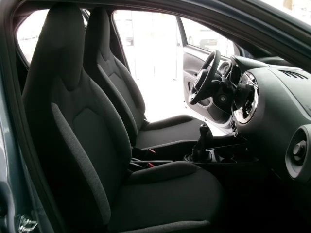 Toyota Aygo Hatchback Play VVT-i