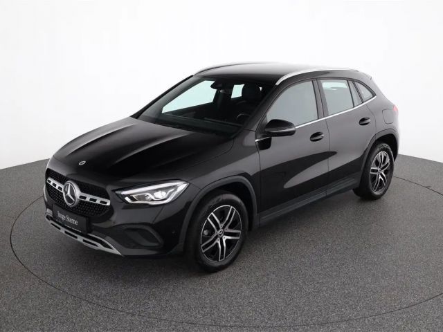 Mercedes-Benz GLA 180 GLA 180 d