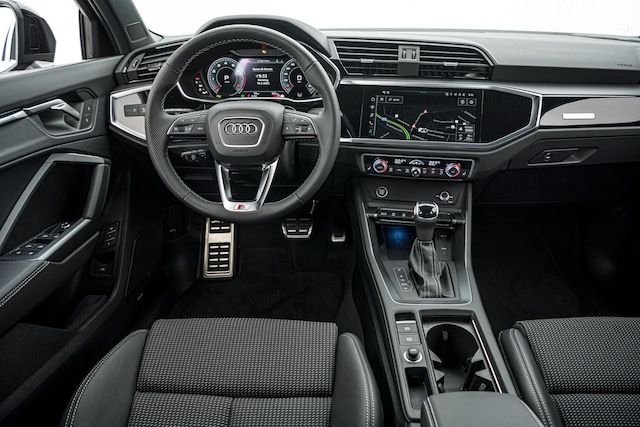 Audi Q3 45 TFSI Quattro S-Line S-Tronic