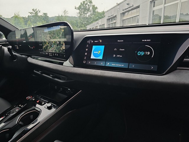 Audi A6 e-tron Avant Quattro