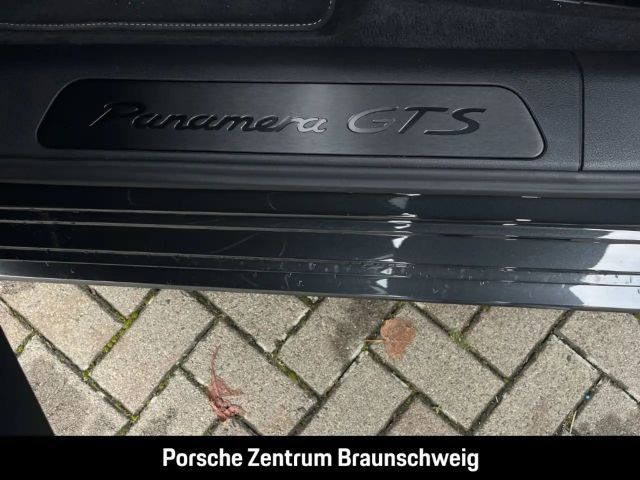 Porsche Panamera GTS Sport Turismo