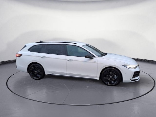 Volkswagen Passat DSG R-Line