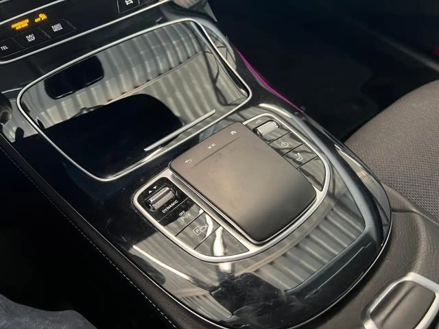 Mercedes-Benz E 300 AVANTGARDE E 300 de Estate