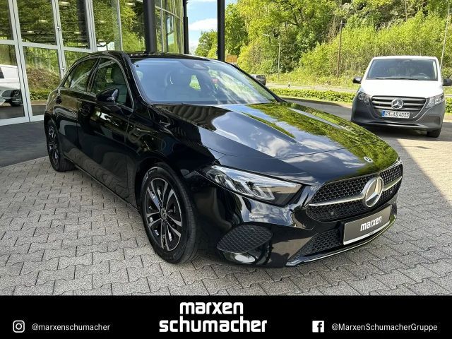 Mercedes-Benz A 220 4MATIC Progressive