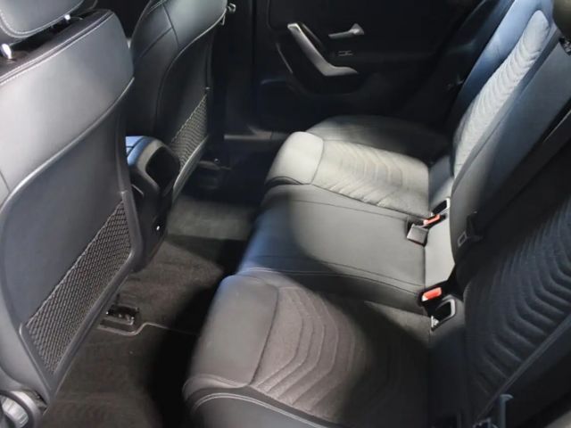 Mercedes-Benz A 180 Progressive