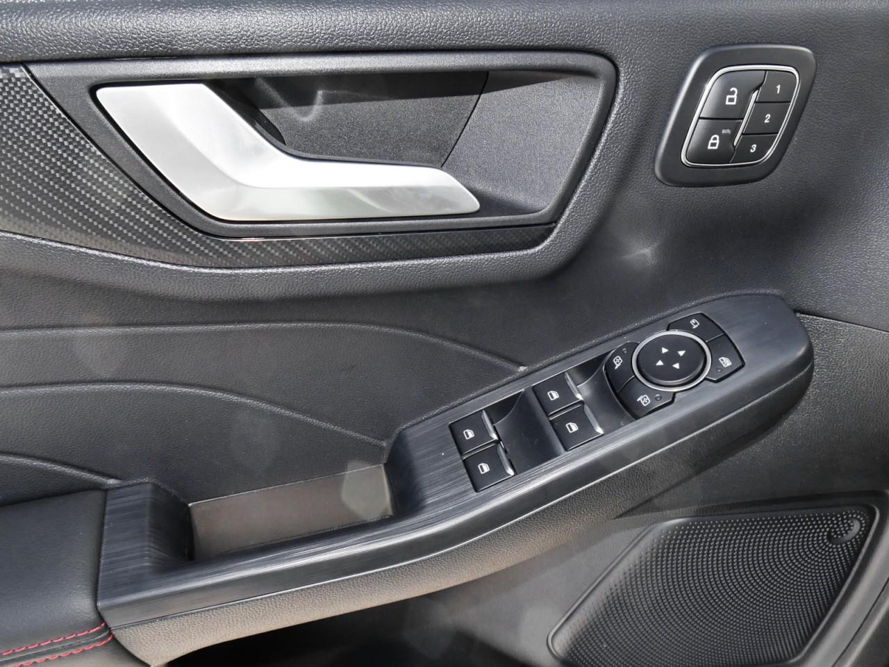 Ford Kuga Hybrid Plug in Hybrid ST Line X