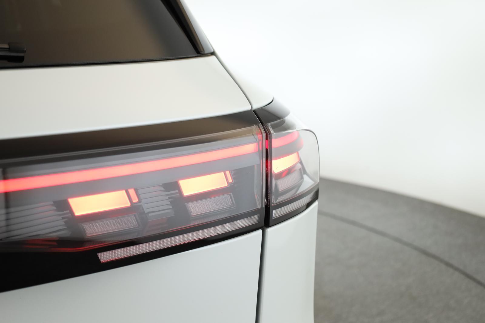 Volkswagen Tiguan 2.0 TSI DSG IQ.Drive R-Line