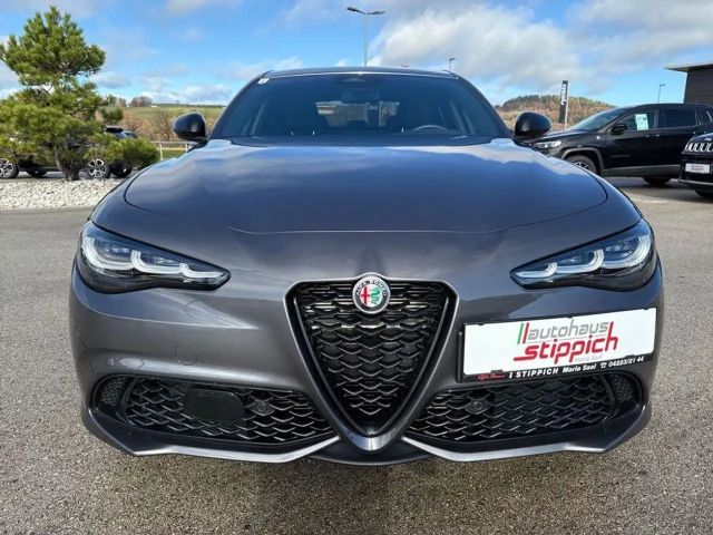 Alfa Romeo Giulia AT8 Q4 Veloce