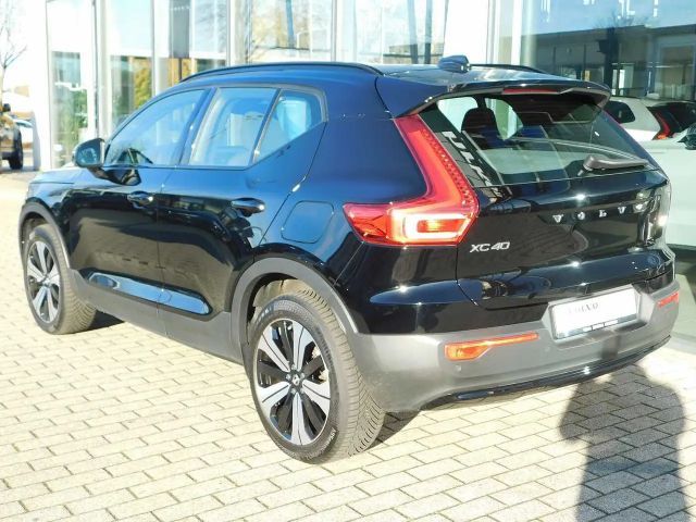 Volvo XC40 AWD Plus Recharge Twin Engine