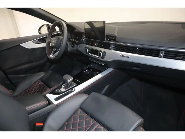Audi A4 40 TDI Avant S-Line