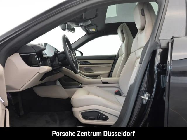 Porsche Taycan Surround-View 20-Zoll Abstandstempomat