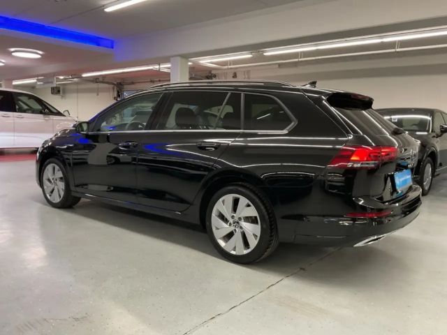 Volkswagen Golf 2.0 TDI DSG Style Variant