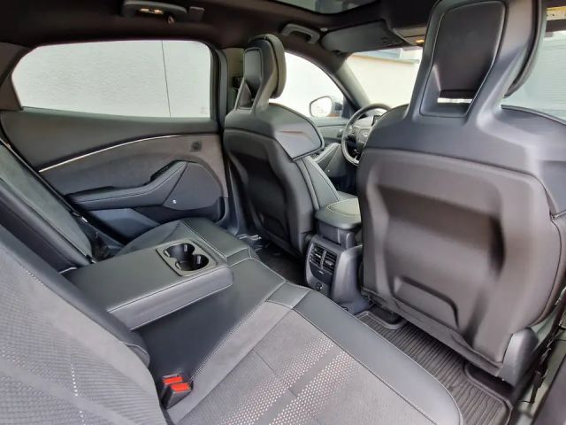 Ford Mustang Mach-E AWD GT