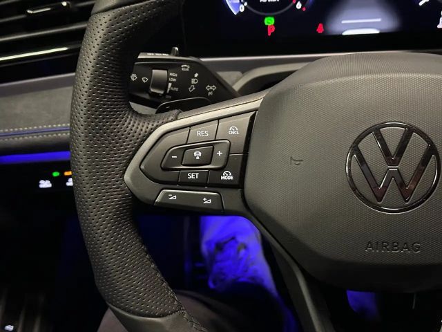 Volkswagen Passat 4Motion R-Line Variant