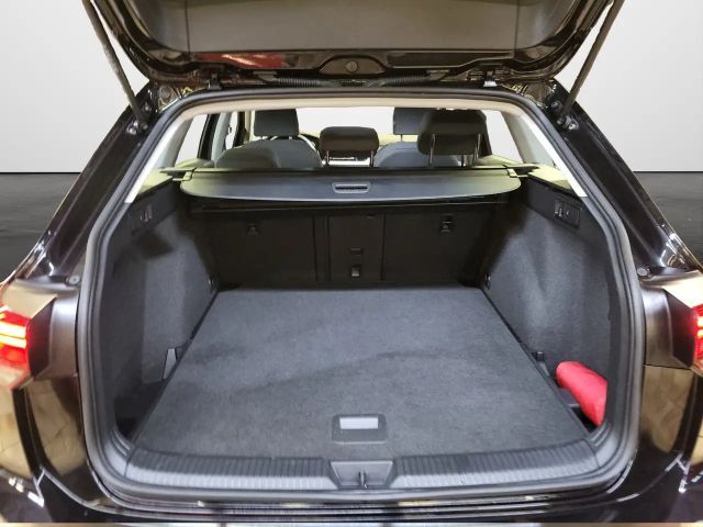 Volkswagen Golf 2.0 TDI DSG Life Variant