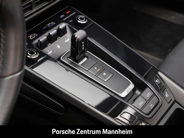 Porsche 992 4 Cabrio GTS