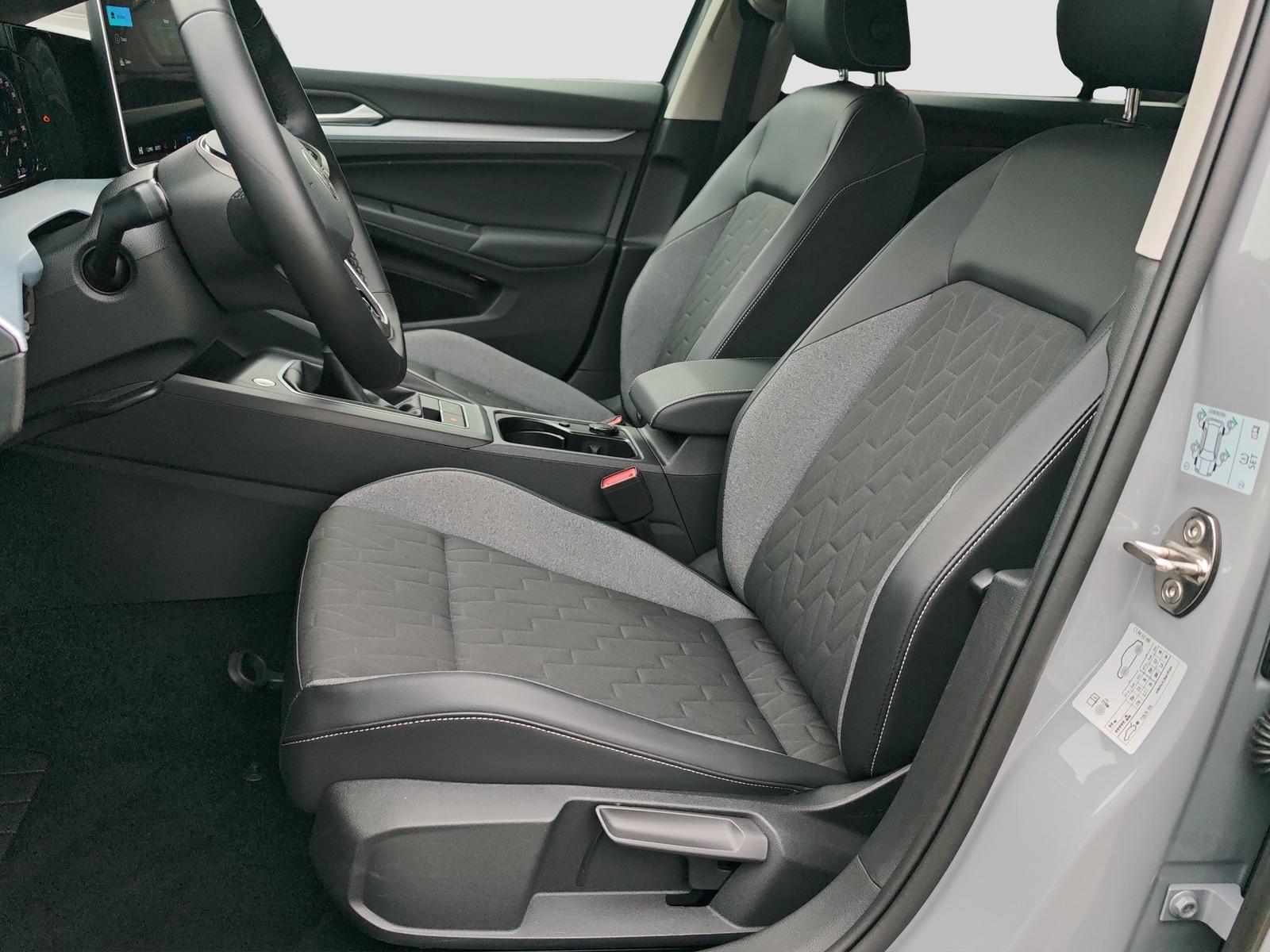 Volkswagen Golf 1.5 TSI Golf VIII Life