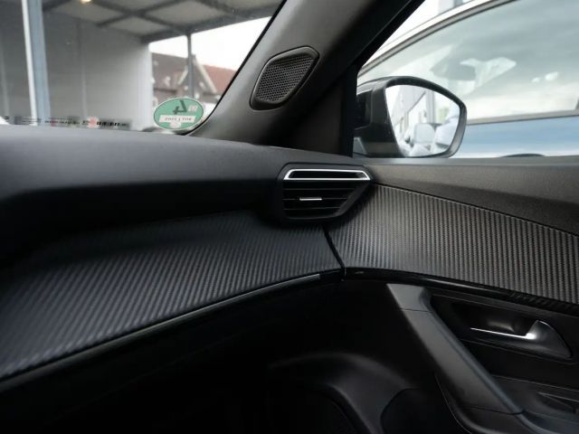 Peugeot 2008 Allure Pack EAT8 PureTech