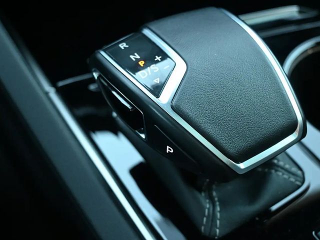 Volkswagen Touareg 4Motion R-Line