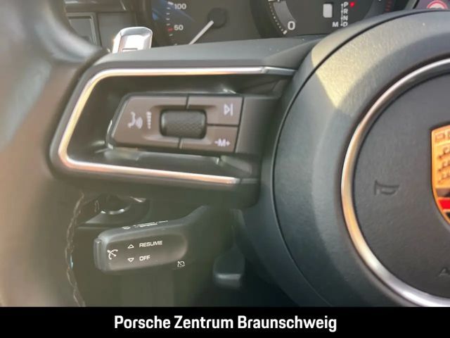 Porsche Macan BOSE Luftfederung 20-Zoll Panoramadach LED