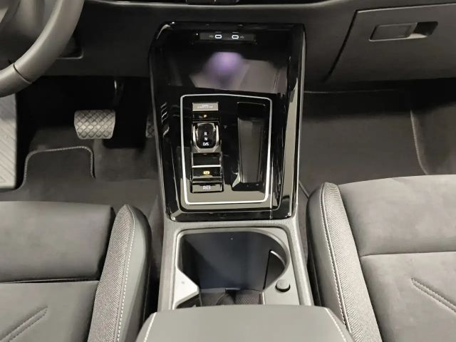 Volkswagen Golf 1.5 TSI DSG Style Variant