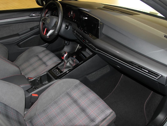 Volkswagen Golf 2.0 TSI