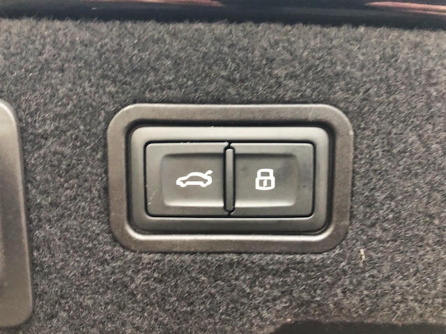 Audi A8 60 TFSI Quattro