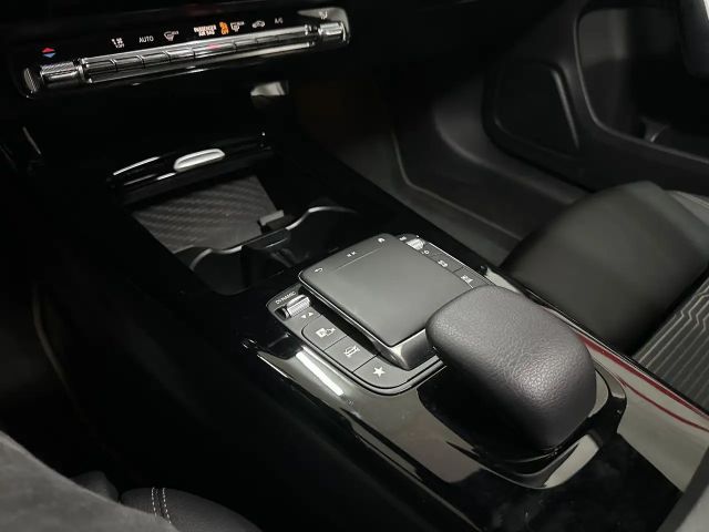 Mercedes-Benz A 250 *Carplay*LED*Kamera*Pano-Schiebe*