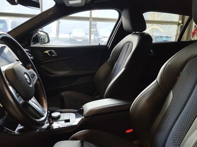 BMW 118 118d M-Sport Sedan