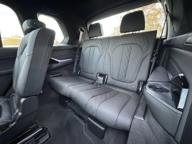 BMW X7 60i AHK PANO-SKY Massage StHzg h&k Sitzklima
