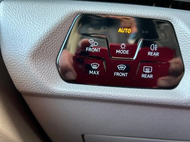 Volkswagen Multivan DSG Lang T7