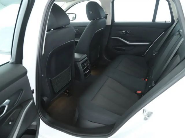 BMW 320 320d Touring xDrive