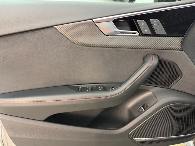 Audi RS4 Avant Quattro