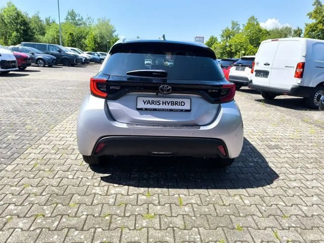 Toyota Yaris Hatchback Hybride VVT-i