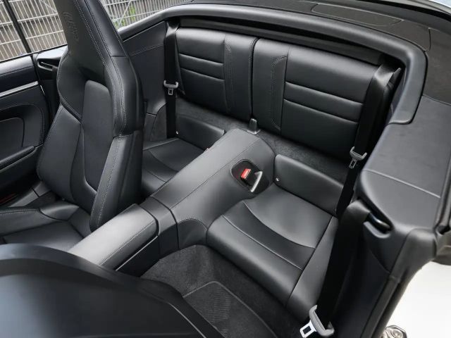 Porsche 911 Carrera Cabriolet