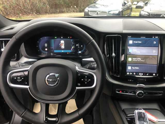 Volvo XC60 AWD Plus