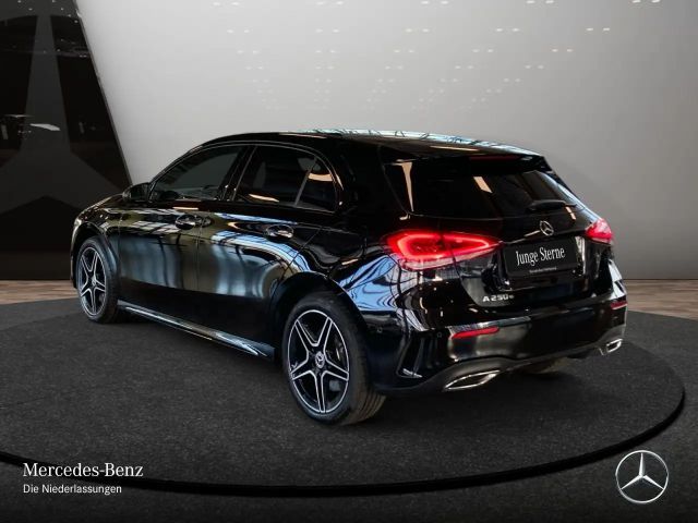 Mercedes-Benz A 250 A 250 e AMG Line