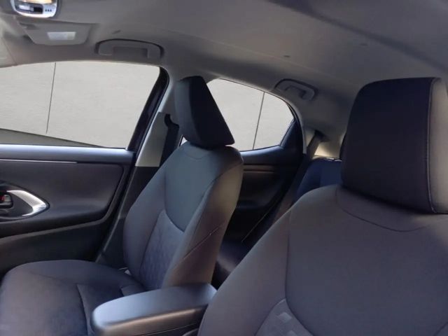 Toyota Yaris Business Hybride