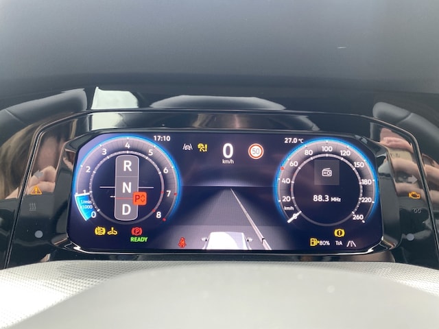 Volkswagen Golf 1.5 eTSI DSG