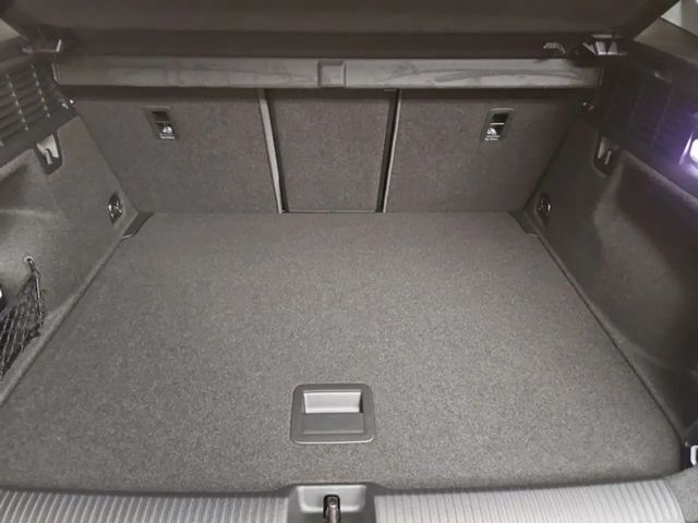 Audi Q2 AHK Assistenzpaket Schiebedach LED Einparkhil