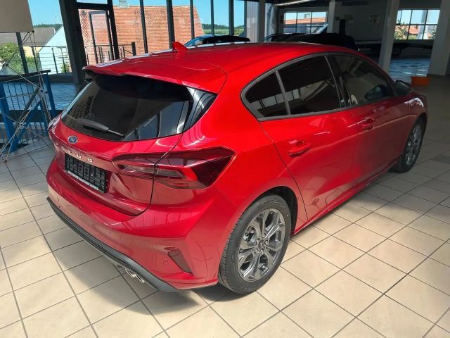 Ford Focus EcoBoost ST Line