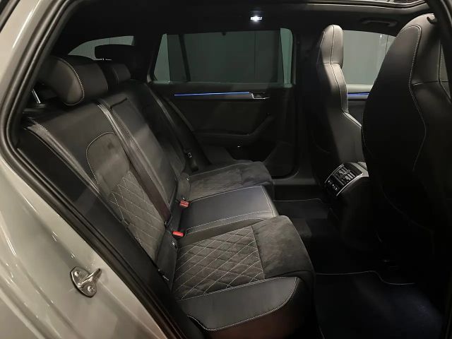 Skoda Superb 4x4 Combi Sportline