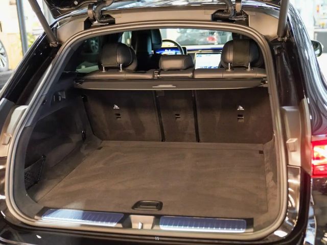 Mercedes-Benz EQE SUV 300