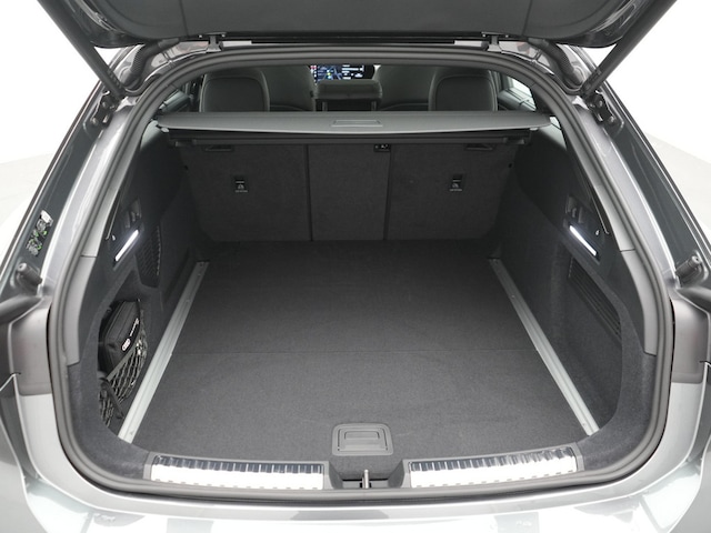 Audi A6 Avant Quattro S-Tronic