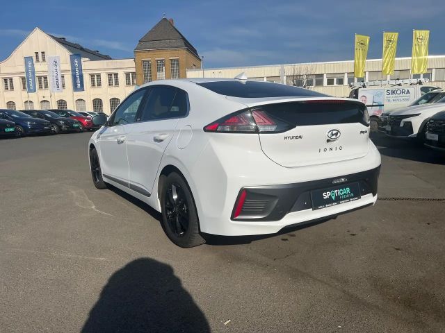Hyundai Ioniq 1.6 Hybrid Plug-in Style