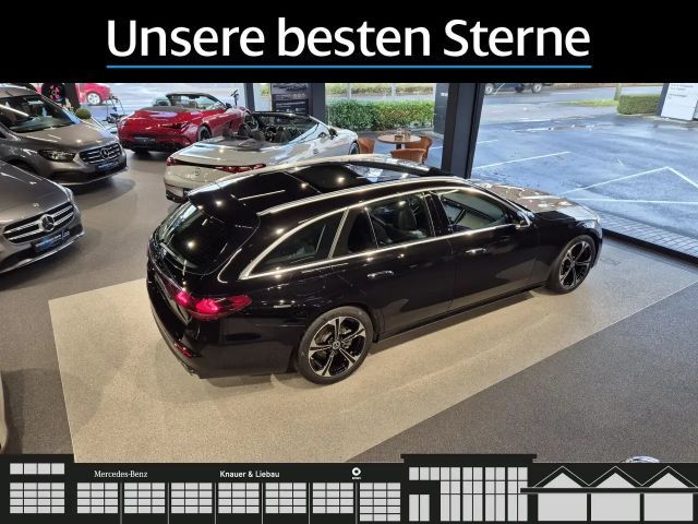 Mercedes-Benz E 220 AVANTGARDE E 220 d Estate