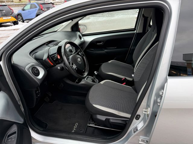 Toyota Aygo 5-deurs Play Plus X-play