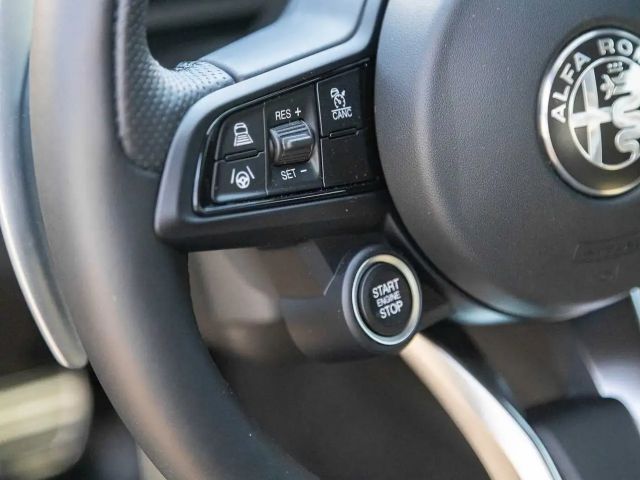 Alfa Romeo Giulia AT8 Q4 Veloce